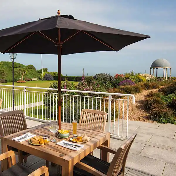 Outdoor Terrace with sea view